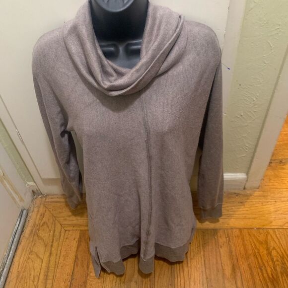 Winter gray sweater - Picture 2 of 3